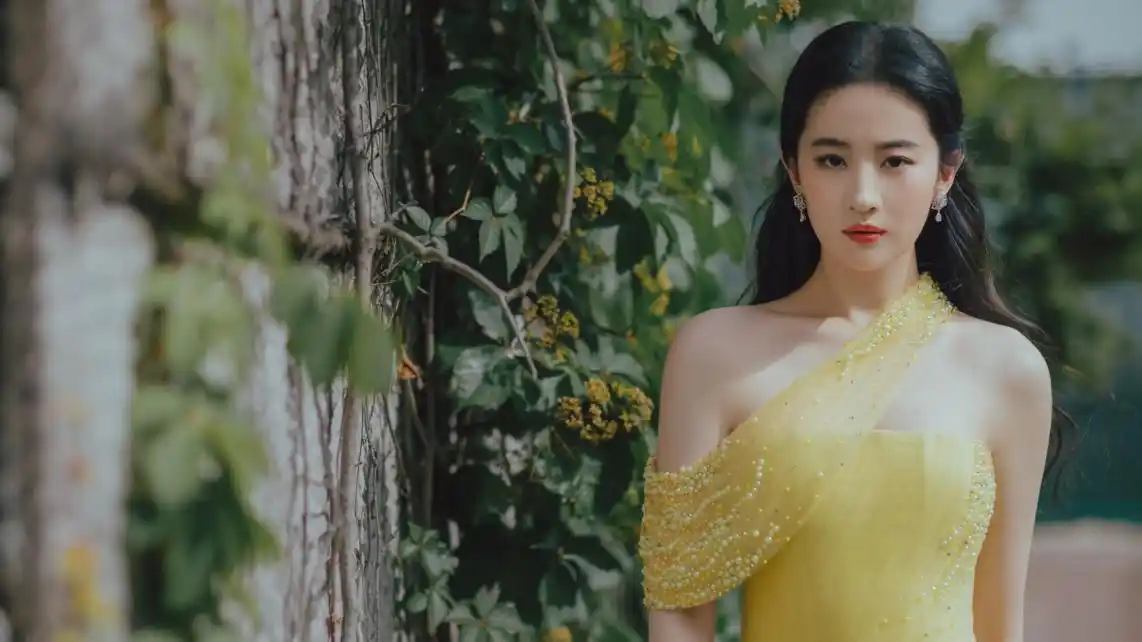 刘亦菲 户外写真4k壁纸_4k美女图片高清壁纸_墨鱼部落格