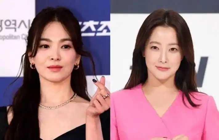 金喜善称赞宋慧乔漂亮,宋慧乔手指比心,表示感谢