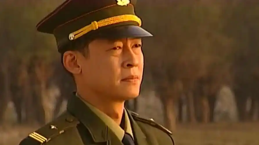 刑警本色:萧文当刑警对得起这身衣服,却遭人排挤,萧文心情复杂