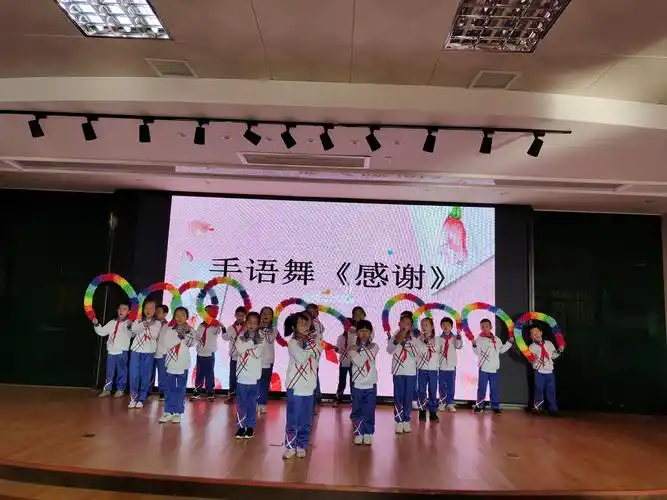 小悦娃们,希望你们懂得感恩,珍惜现在拥有的幸福生活,心怀感恩