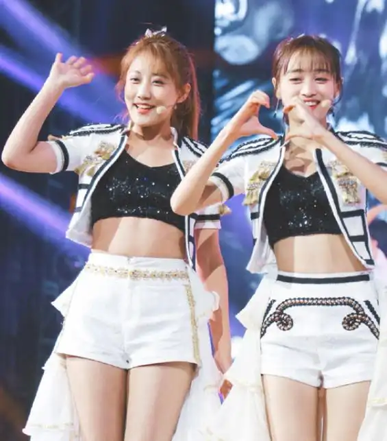 cp已经be了还在磕李艺彤小号怼cp粉一提黄婷婷她就必炸毛