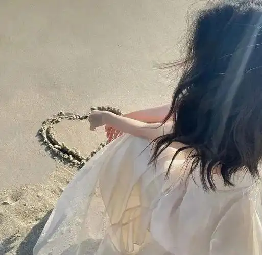 不露脸温柔风网红感女生头像