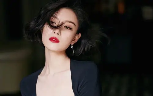 倪妮性感港风写真桌面壁纸