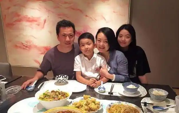 从天之骄子到负债68亿王中磊的失败是吃了女明星的亏