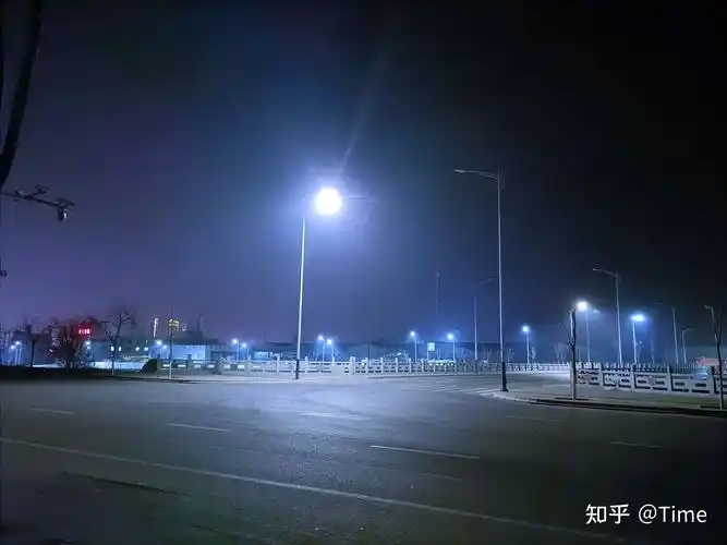 给我一张你认为最孤独的图片