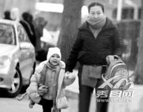 柳云龙的妻子徐欣照片曝光 与老婆是大学同学