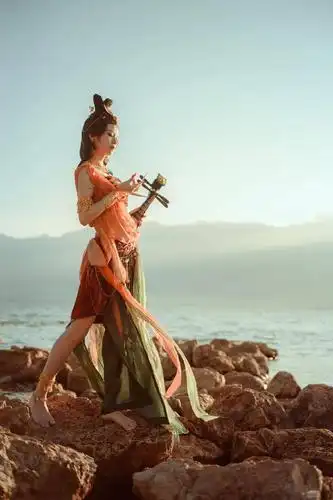 一起来感受敦煌飞天的神秘魅力(●˙˙●)