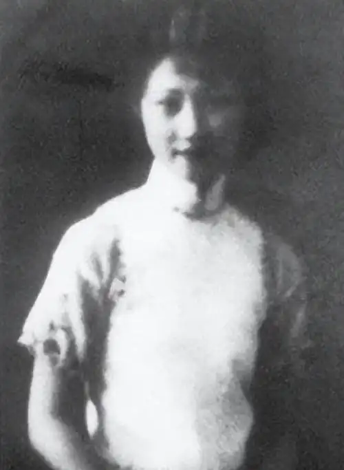 张学良重获自由后立即飞到纽约去见一位女人这个女人是啥身份