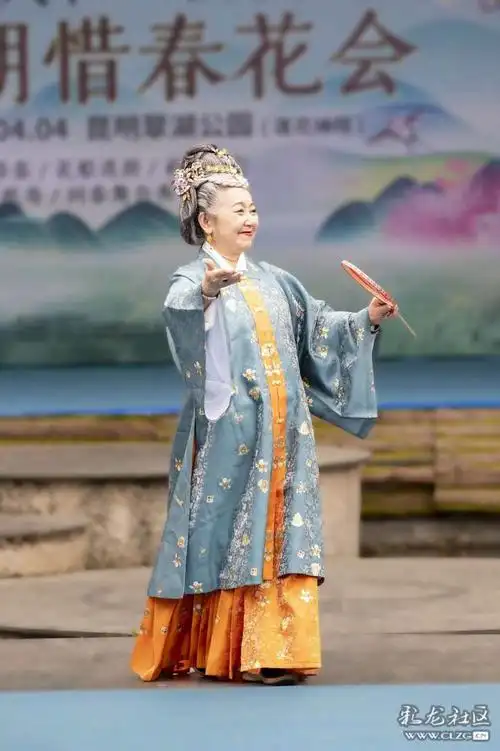 云裳风华不负春光二清明翠湖惜春会汉服奶奶领衔走秀