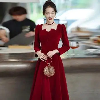 萌姿雅丝绒敬酒服新娘酒红色结婚礼服在逃公主高档气质优雅回门服裙