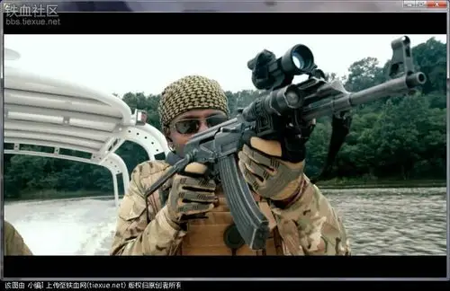 特种兵之战狼 海量精良装备晒瞎双眼