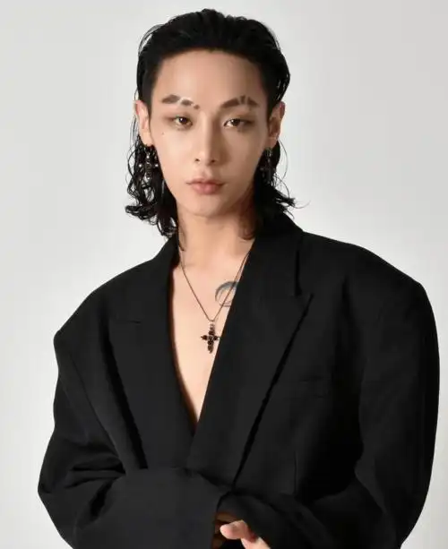 [长发大背头]_发型