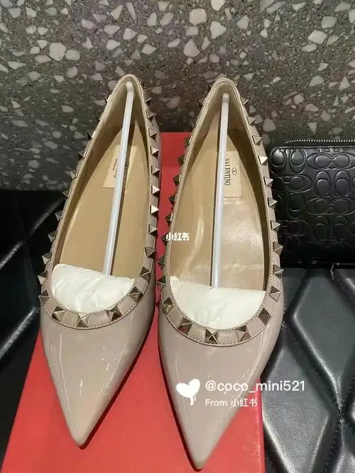 balentino 华伦天奴女鞋 82折