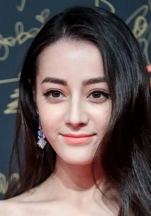 6位天生"狐狸眼"女星,一个眼神就能"魅惑众生",媚到骨子里_眼睛_杨幂