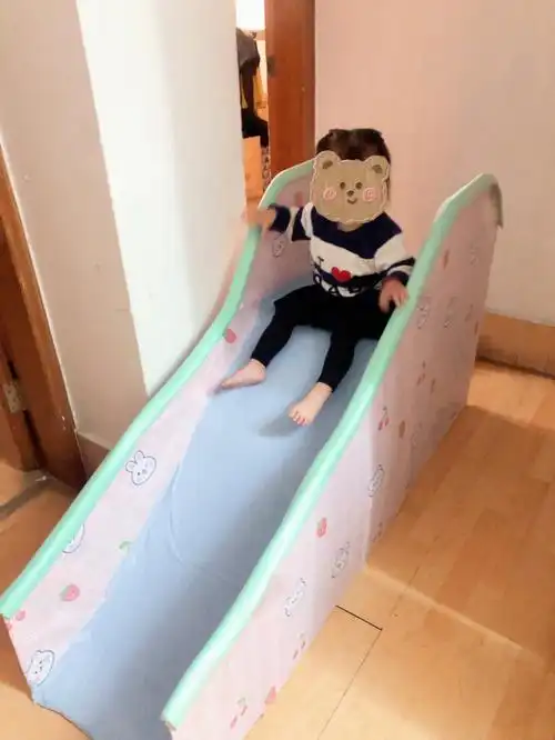 手残党——奶粉罐改造滑滑梯