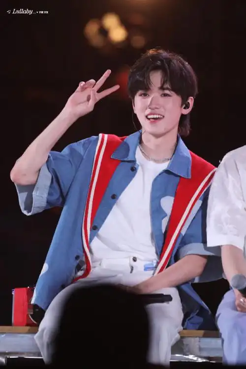 宋亚轩理想之途演唱会#96230502 理想之途演唱会每张都可爱每张都美