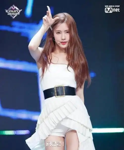 韩国女星赵美延写真太惊艳肤白貌美大长腿性感撩人