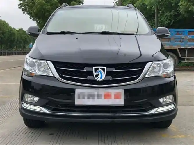 【宁波】2016年6月 宝骏730 2016款 1.8l 手动豪华型 7座 手动挡