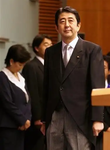 日本新一任首相安倍晋三