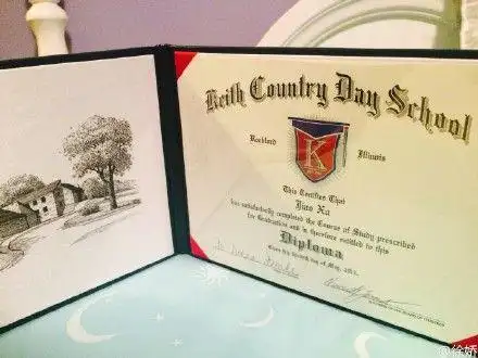 徐娇美国高中毕业晒自拍 形象清纯似玉女