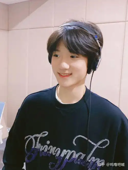 可以发点tf三代张峻豪的入坑神图吗? - 知乎