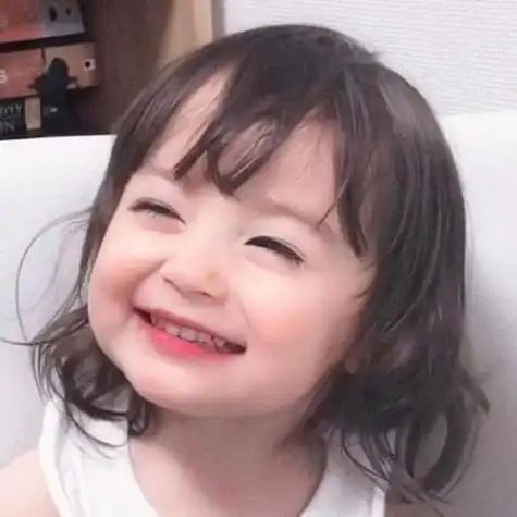 可爱小女孩头像:这辈子还有机会拥有这样的小孩吗