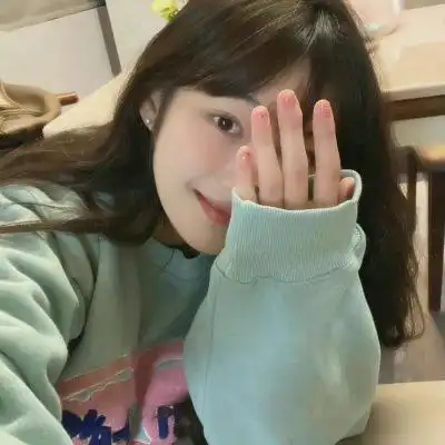 网络爆火女生头像 高清真人爆火全网的女生头像图片_女生头像_头像屋