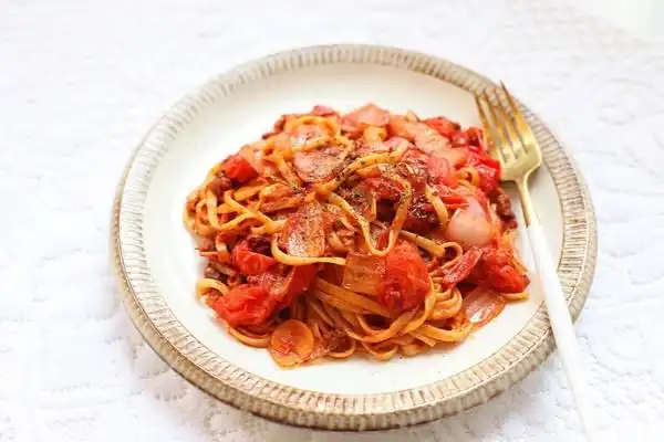 祎然美味做的番茄牛肉酱意面