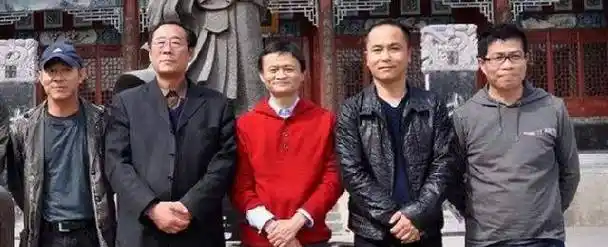 原创他与马云称兄道弟赚走了200多亿还娶了小21岁的女明星
