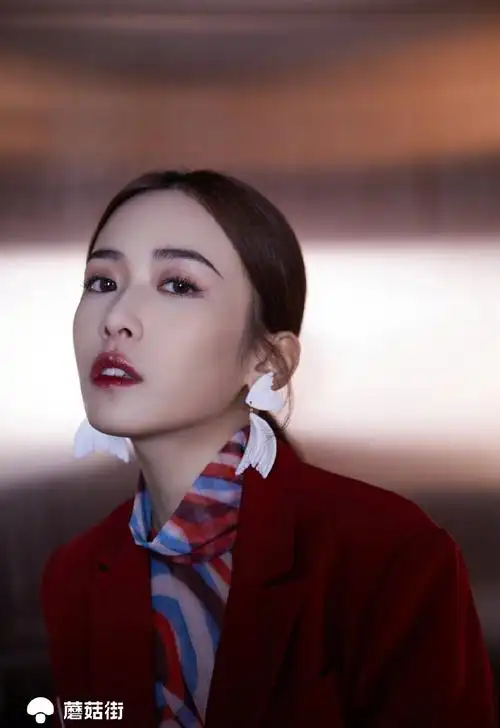 刘美彤相关图片