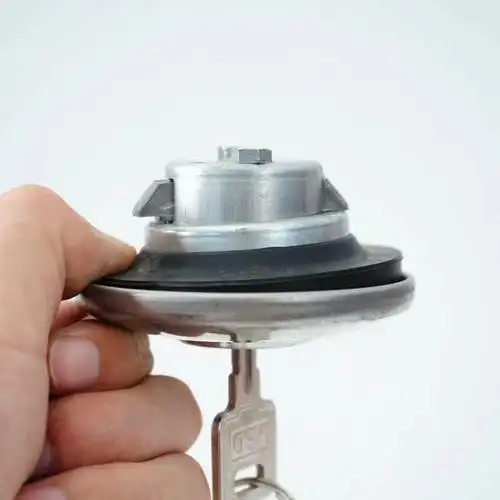 防盗锁货车天津宏亮重汽智能型油箱abc加大德龙油箱盖