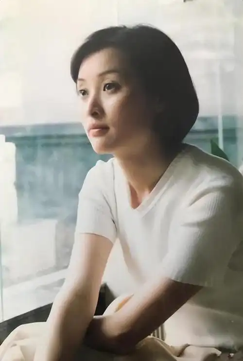 回顾吴越和陈建斌恋爱五年对方却娶蒋勤勤如今她未婚未孕