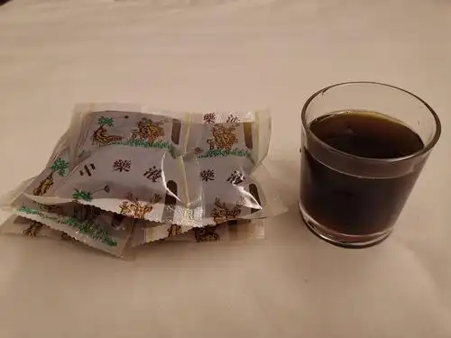 黔江中心人民医院为专家组成员精心熬制的中药