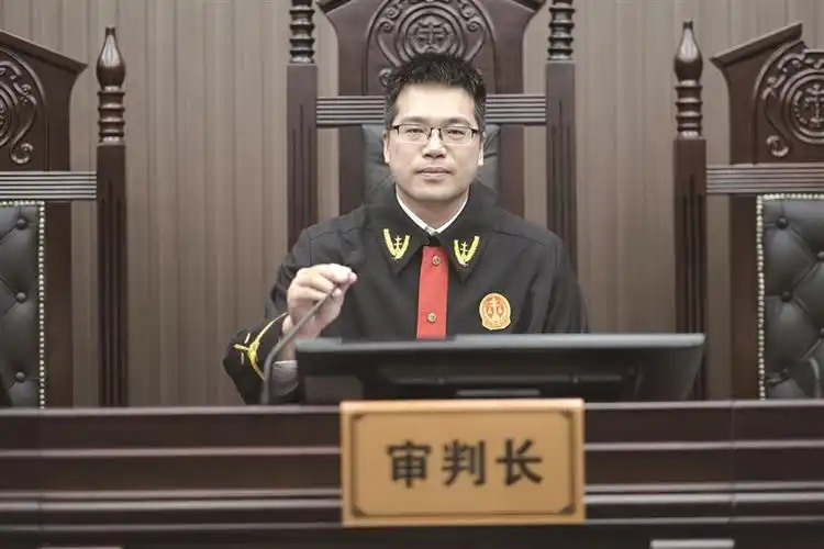 除恶的一线勇士——温州市中级人民法院刑事审判第一庭副庭长刘建国