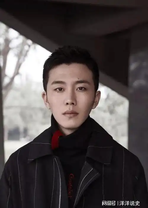 莫小棋预言杨紫2023年恋情?31岁杨紫男友清秀有才华,成熟暖男