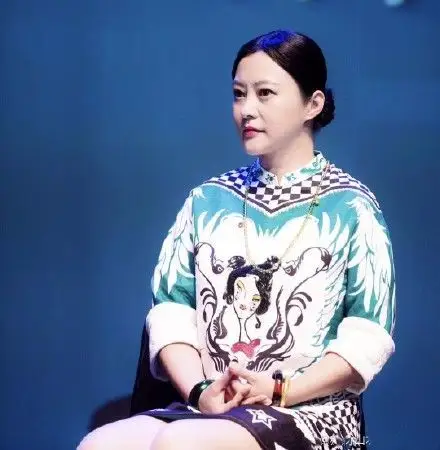 郝蕾演技一流从来不扮嫩胖成130斤也不惧露大象腿