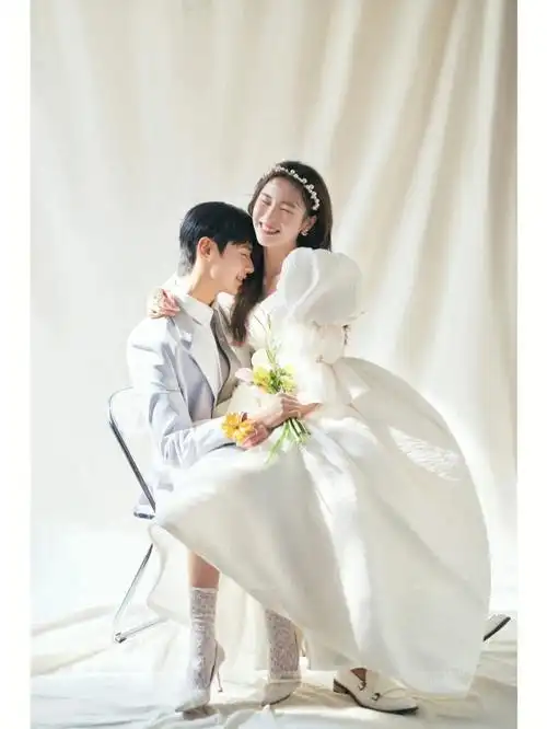 7115风格:室内|韩式|简约|甜美韩式婚纱照风格清新淡雅唯美记录