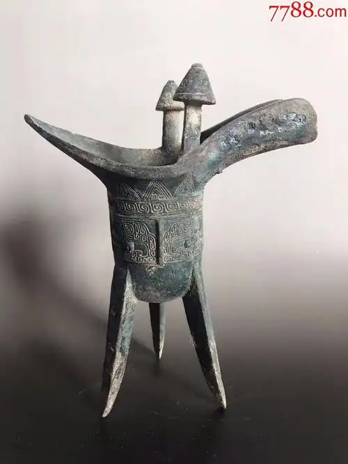 西周青铜器爵杯