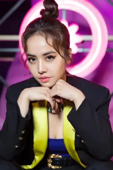 蔡依林个人资料(41岁蔡依林:从"丑小鸭"到亚洲天后,她付出得比你想象