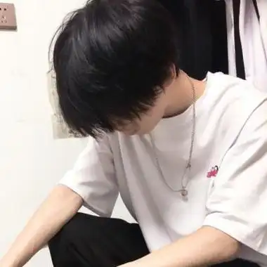 真人头像男生帅气侧脸