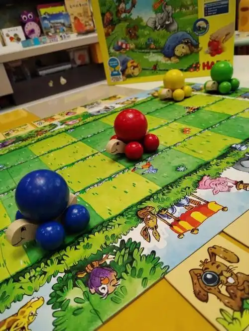 上瘾的一款动作记忆类,多种玩法玩桌游的时间总是那么开心的合不拢嘴