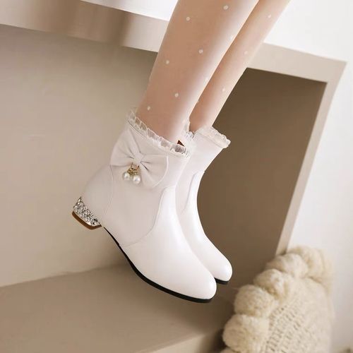 女童白色马丁靴