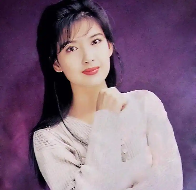 p>周慧敏 i>(vivian chow) /i>,1967年11月10日出生于香港,中国香港