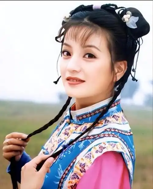 赵薇母亲有多惨?女儿被封杀,儿媳卷走5亿家产,丈夫也因病去世