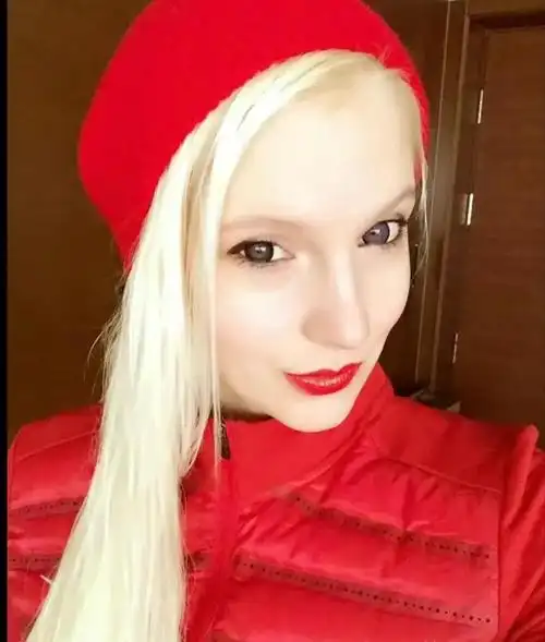 撒贝宁西安游老婆李白穿唐装美若杨贵妃撒老师瞪大了眼睛