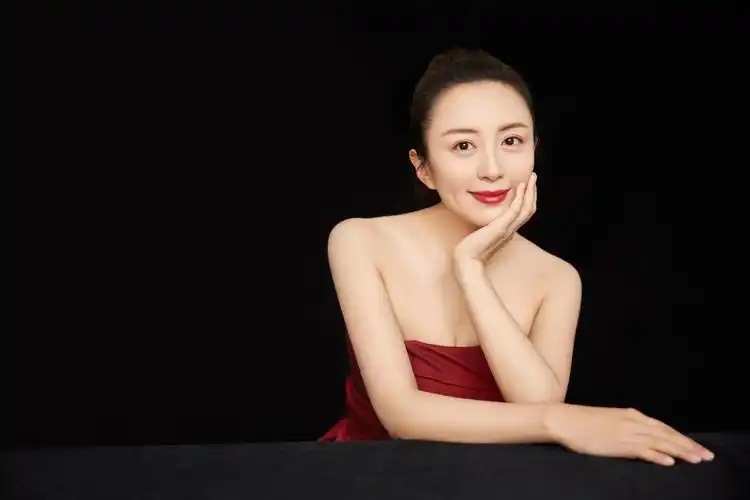 杨童舒老公(杨童舒:和老公相爱至今)_大全-幸福起航