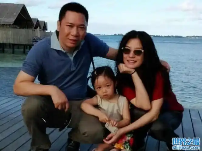 赵薇和世界冠军王励勤婚纱照都拍好了为何转身嫁给富商黄有龙