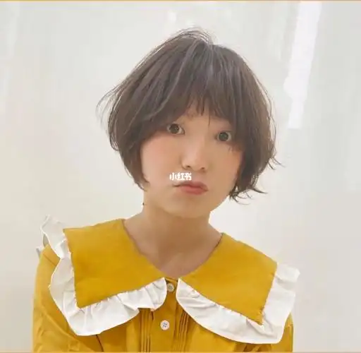 的更短色彩上用米棕色表达清新甜美的感觉喜欢的伙伴约起来#日系发型