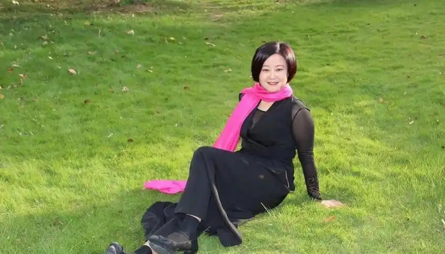 56岁阿姨搭伙三个月后哭诉,他不讲信用,轻信他了|大妈|大爷|老伴_新浪