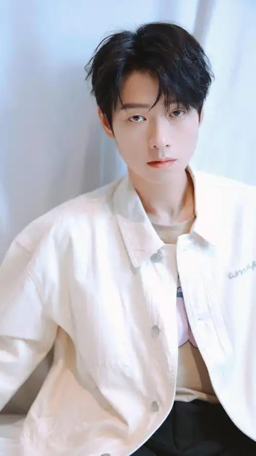 魏大勋壁纸产出好清爽的微醺钓系修勾是吧我这就上钩喽